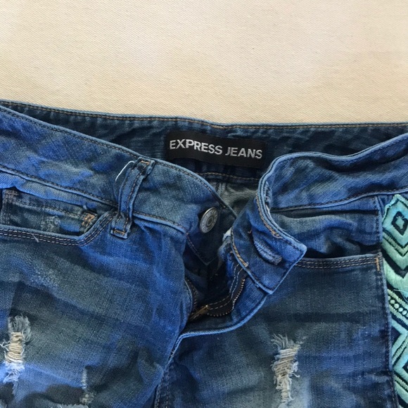 Express denim shorts - Picture 3 of 3